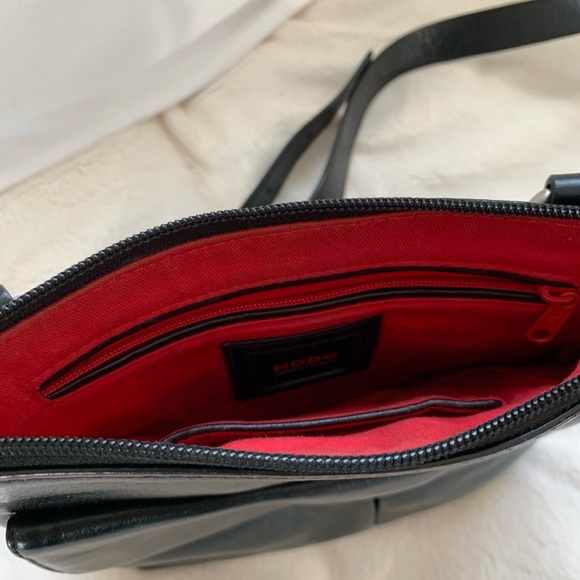 BLACK HOBO BAG W/RED LINING - Picture 5 of 7